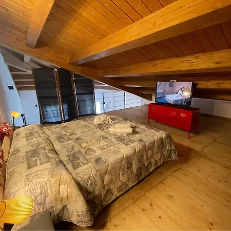 Apartament Casa Dei Pazzi Montanari Da Cristina