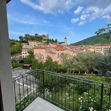 Casa Dei Pazzi Montanari Da Cristina Apartament