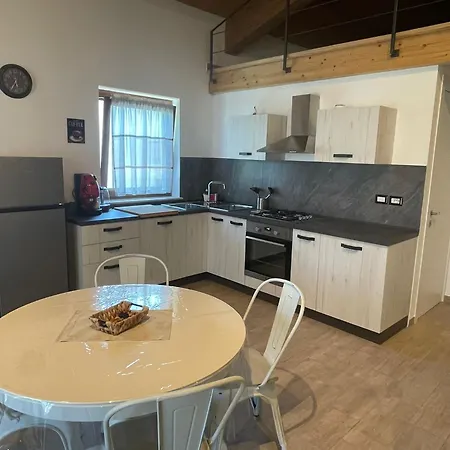 Casa Dei Pazzi Montanari Da Cristina Apartament